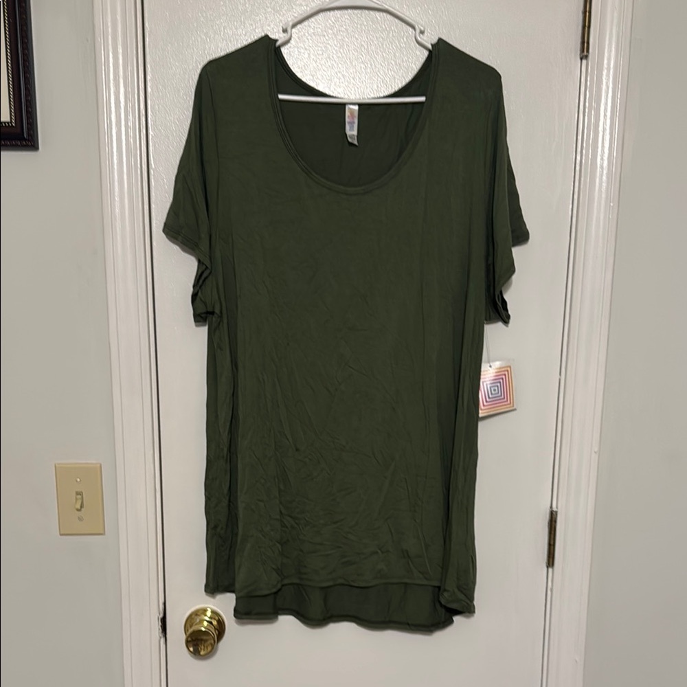 LuLaRoe Classic Tee